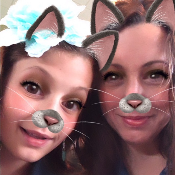 Meet your Posher, Kari - Picture 1 of 1